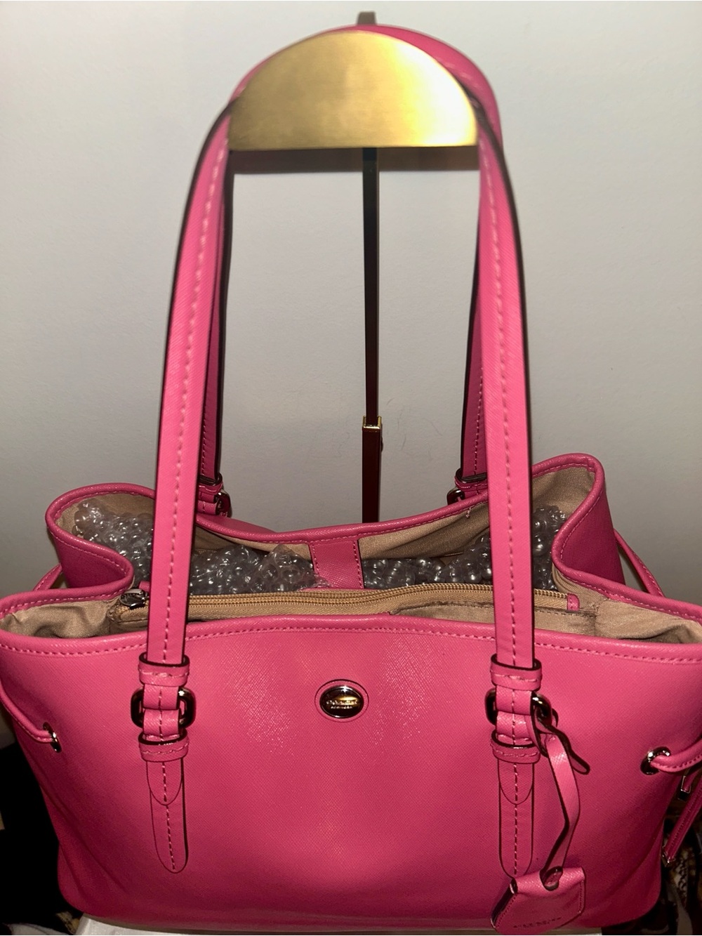 Coach Peyton Leather Drawstring Carryall Bag in the vibrant "Pomegranate" - Picture 3 of 12